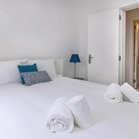 Guestready - Cosy Flat Santos-o-velho Apartment Lisbon