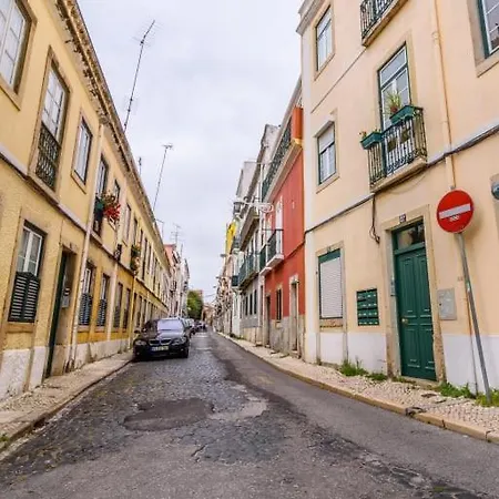 Guestready - Cosy Flat Santos-o-velho