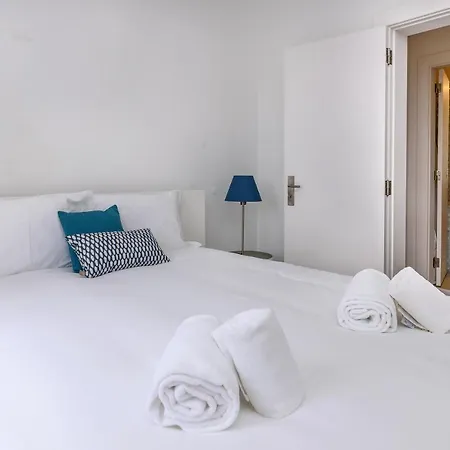 Guestready - Cosy Flat Santos-o-velho Lisbon
