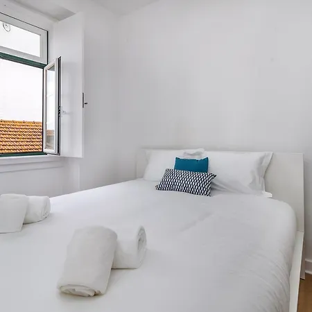 Guestready - Cosy Flat Santos-o-velho Lisbon
